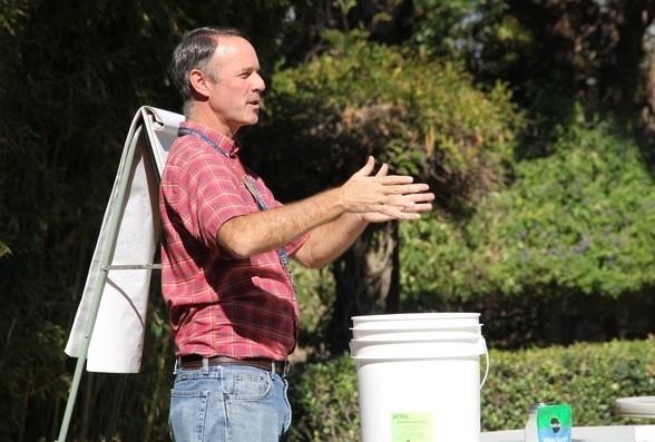 David Haviland sharing his research at the Argentine Ant and Citrus Pest Management Field Day in Redlands in October 2022. All photos by Saoimanu Sope.