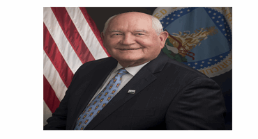 Secretary Perdue discusses crop insurance with Iowa farmers