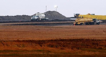 North Dakota family resumes farming after oil spill