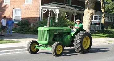 Celebrating a record-breaking tractor parade