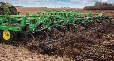 Tackling Tough Ground with the John Deere 2430 Chisel Plow