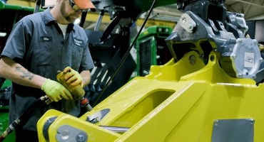 Delivering Quality Equipment At John Deere Davenport Works