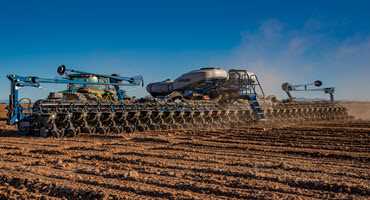 Kinze introduces new planter