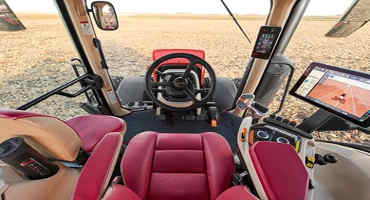Case IH Combines Power and Technology in the New AFS Connect Magnum 400 Tractor