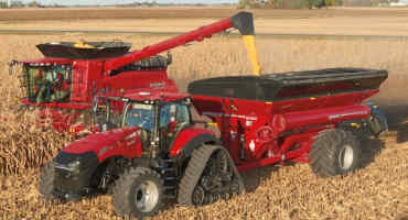 Steiger & Magnum Rowtrac Tractors: More Traction, Less Compaction