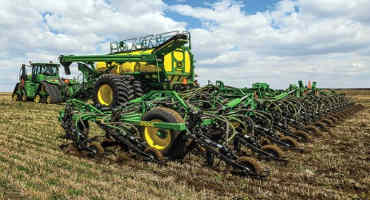 Deere Adds New C650 Air Cart for Small-Grains Producers And Custom Farmers