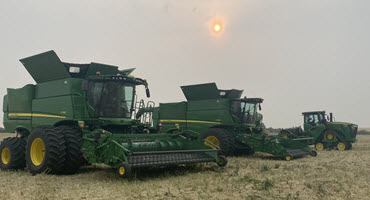 Southern Manitoba farmers welcome warm weather for harvesting