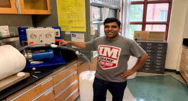 Microbiologist Develops improved Technology for Poultry Food Safety