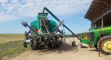 Manure for Sale: How Livestock Farmers can Benefit From High Fertilizer Prices