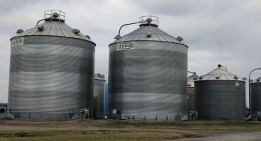 Best Practices and Products to Reduce Grain Bin Entry