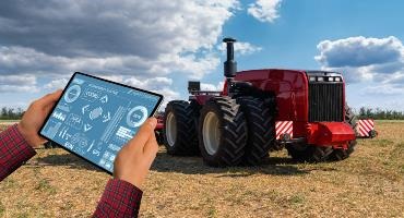 Autonomous tractor usage to reach nearly 40,000 units by 2026