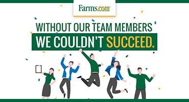 Farms.com celebrates its team members