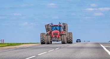 Roadway Safety Considerations for Farm Equipment Operators