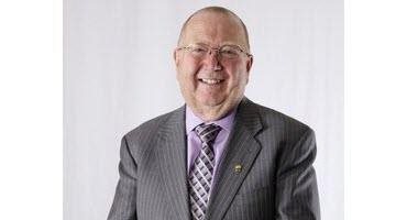Former Manitoba ag minister Ralph Eichler retiring from politics