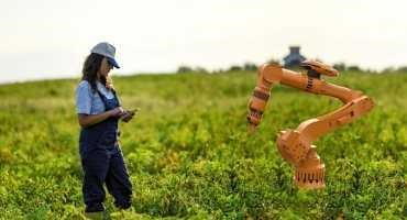 Futuristic Fields: Europe’s Farm Industry on Cusp of Robot Revolution