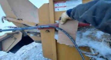 Handling Hydraulic Hoses Requires Extra Caution In Winter