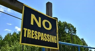 No trespassing sign