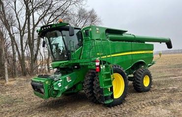 2015 John Deere S680