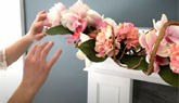 How to make an Easter garland 2021. Decorating living room for Easter with lots of flowers