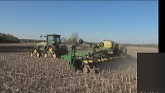 JOHN DEERE 8RX 370 Tractor & 47 Row DB60 Planter