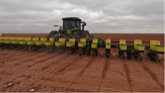 Planting peanuts 32 rows at a time