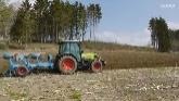 New compact tractors from CLAAS: AXOS...