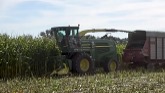 JOHN DEERE 7400 Forage Harvester Chopping Corn