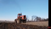 ALLIS-CHALMERS 7580 Tractor Plowing