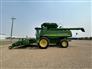 John Deere 2006 9860 STS Combines