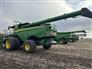 John Deere 2025 S7 900 Combines