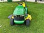 John Deere 2001 LT166 Riding Lawn Mowers