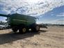 John Deere 2012 S690 Combines