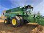 John Deere 2025 X9 1100 Combines