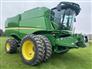 John Deere 2013 S660 Combines