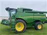 John Deere 2013 S660 Combines