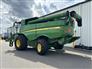 John Deere 2017 S670 Combines