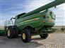 John Deere 2012 S680 Combines