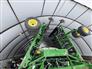 John Deere 2003 1890 Air Seeders / Air Carts