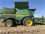 John Deere 2022 S780 Combines