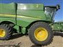 John Deere 2022 S780 Combines