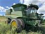 John Deere 2015 S670 Combines