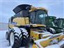 New Holland 2014 CR8090 Combines