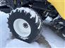 New Holland 2014 CR8090 Combines