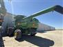 John Deere 2015 S680 Combines