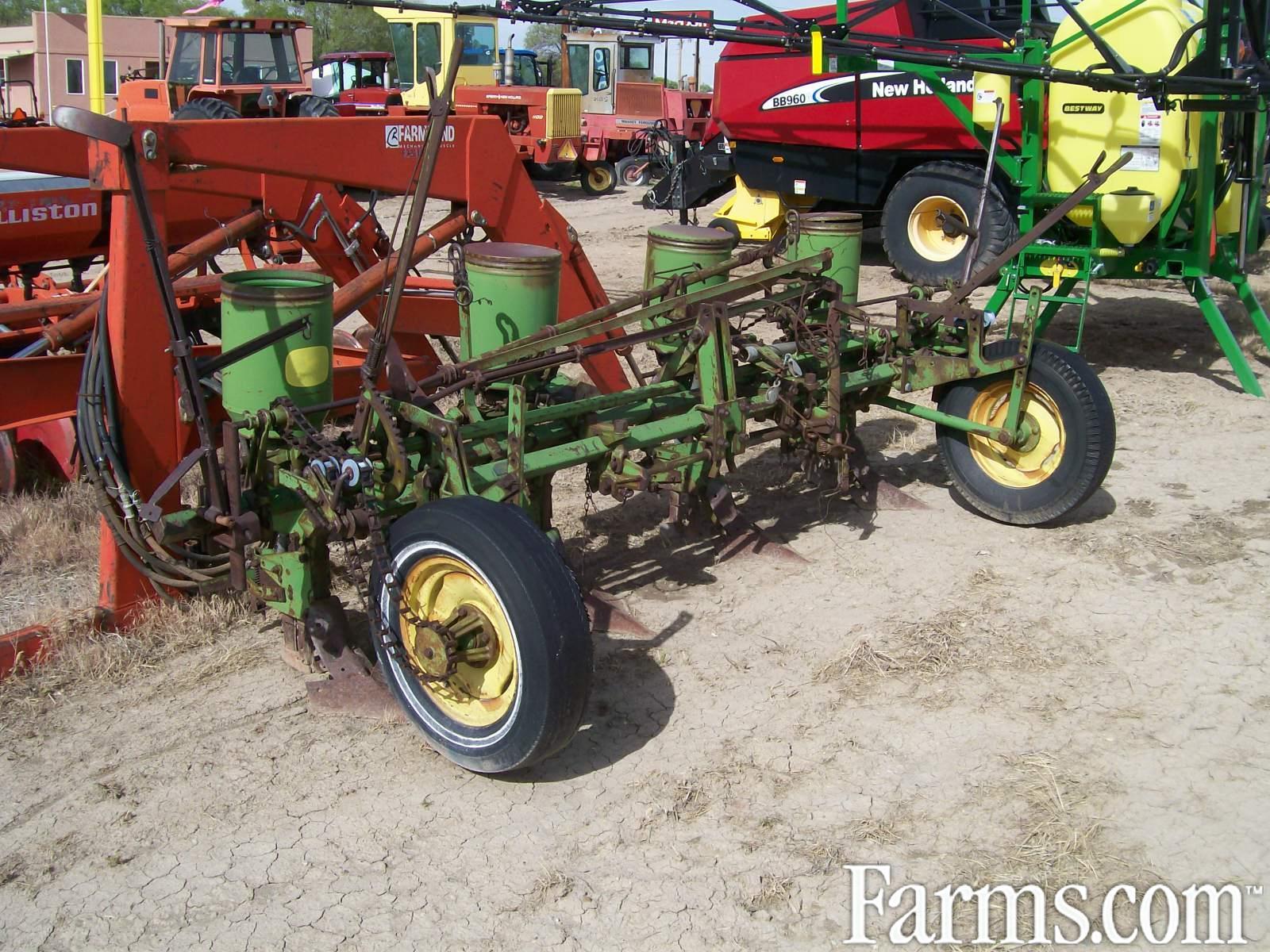 John Deere Planters for Sale