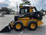 John Deere 2026 330 P Skid Steers