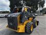 John Deere 2026 330 P Skid Steers