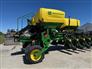 John Deere 2024 1775NT Planters
