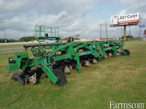 Great Plains 2012 12 ROW STACK FOLD Planters for Sale | USFarmer.com