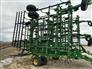John Deere 2013 2210 Field Cultivators